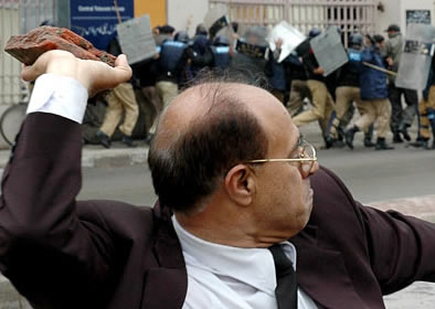 pakistan-lawyer-2